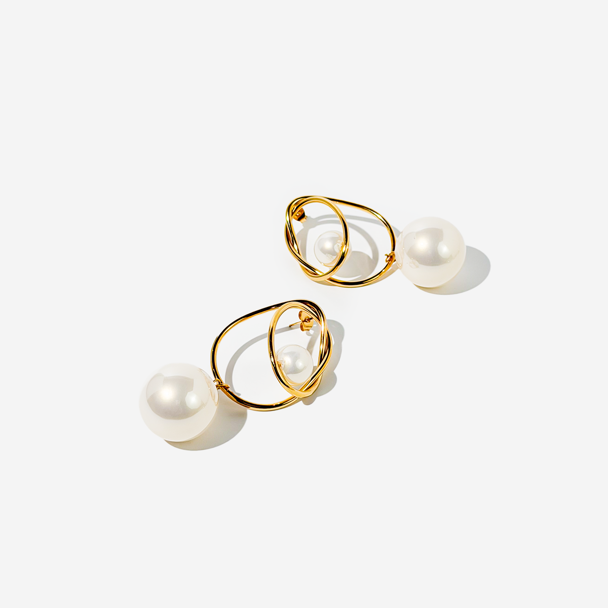 Gold-plated Titanium with Pearl Earrings