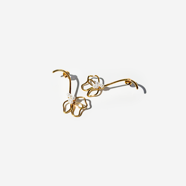 Gold-plated Titanium with Pearl Earrings