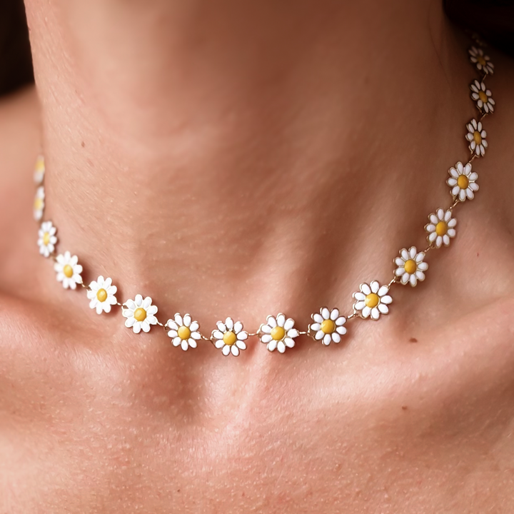 Gold-plated Titanium with Daisies Necklace