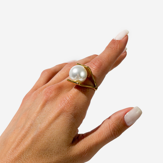 Gold-plated Titanium Ring With Pearls