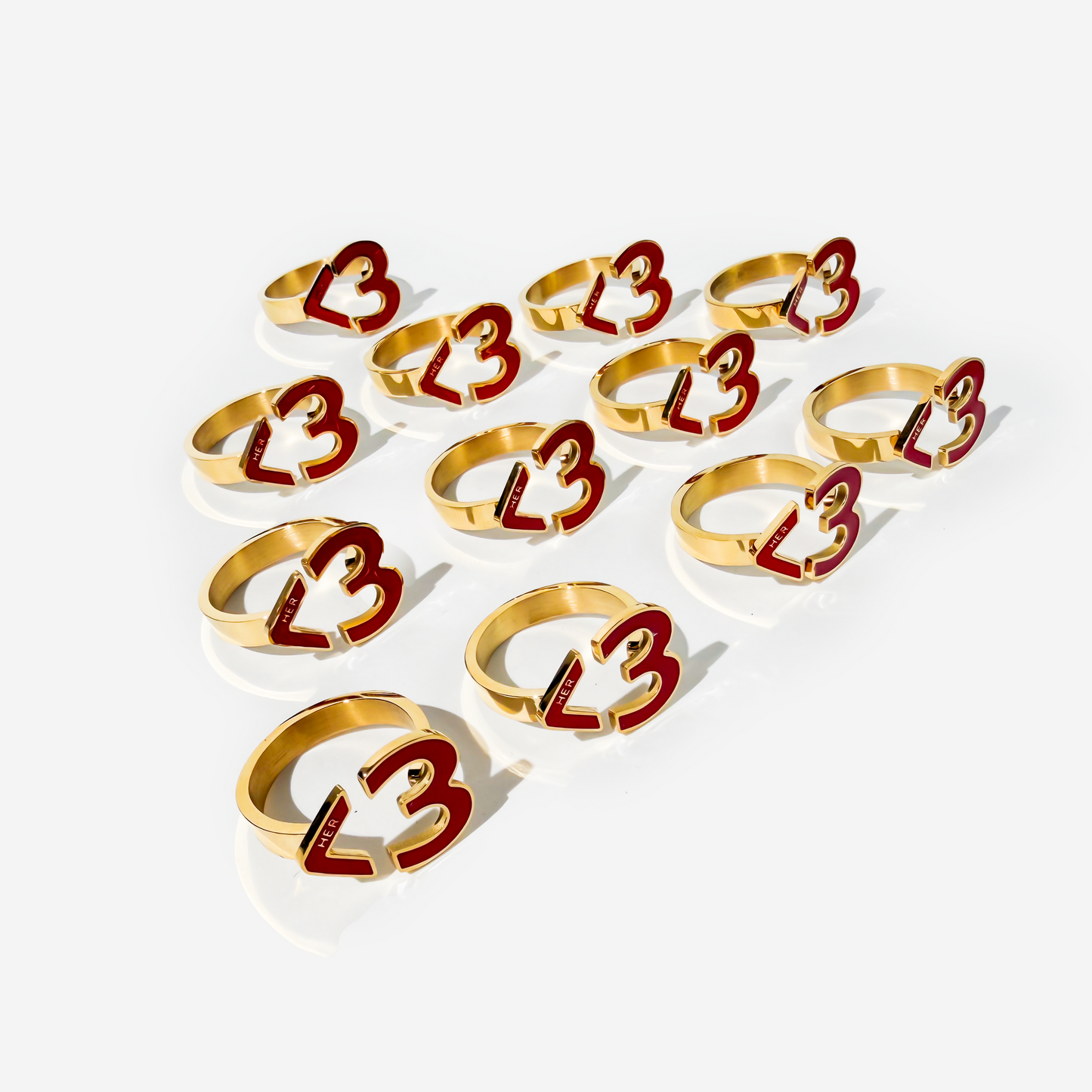 < 3 ბეჭედი HER-სგან