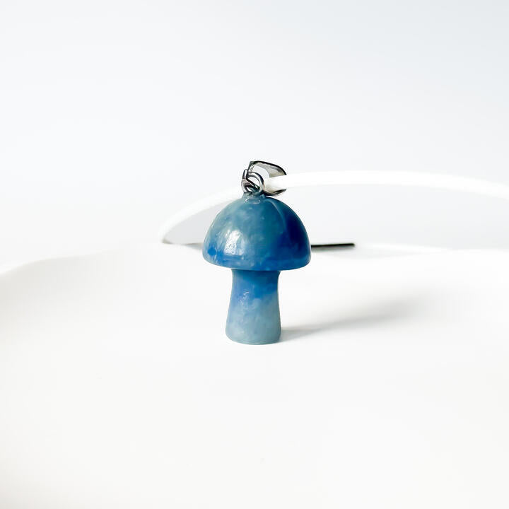 Blue Mushroom-Shaped Agate Necklace