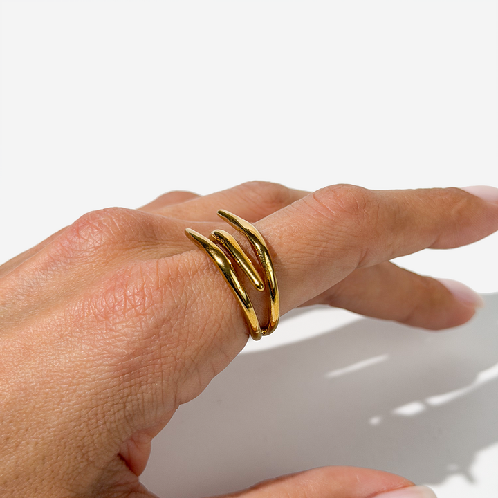 მოოქროვილი ტიტანის ბეჭედი