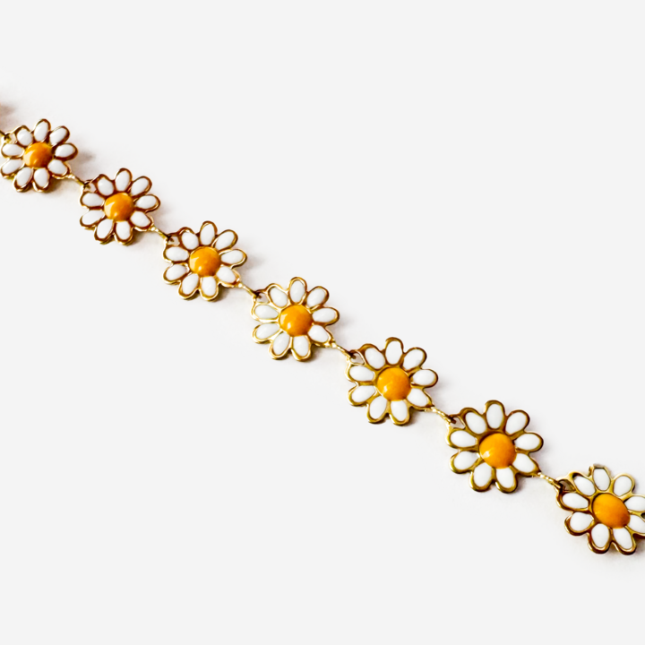 Gold-plated Titanium with Daisies Necklace